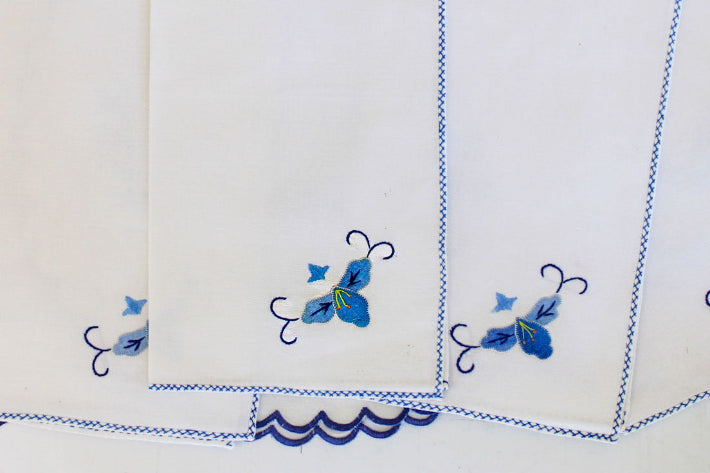 Vintage Embroidered Napkins, Set of 4