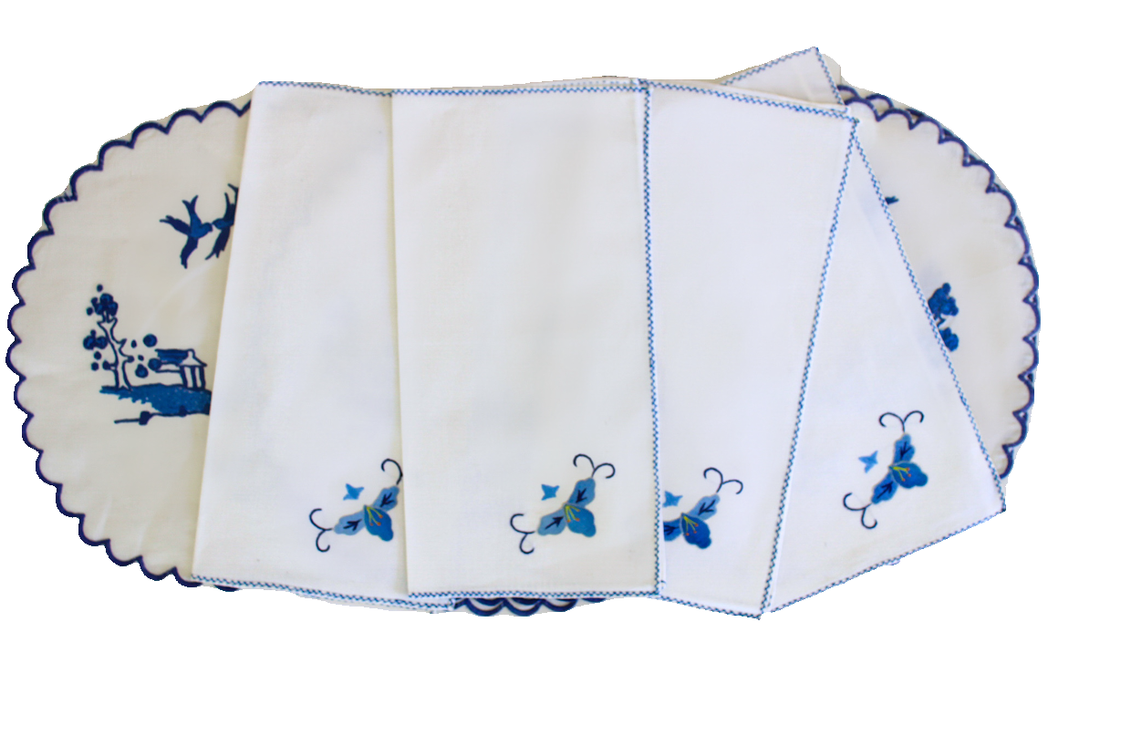 Vintage Embroidered Napkins, Set of 4