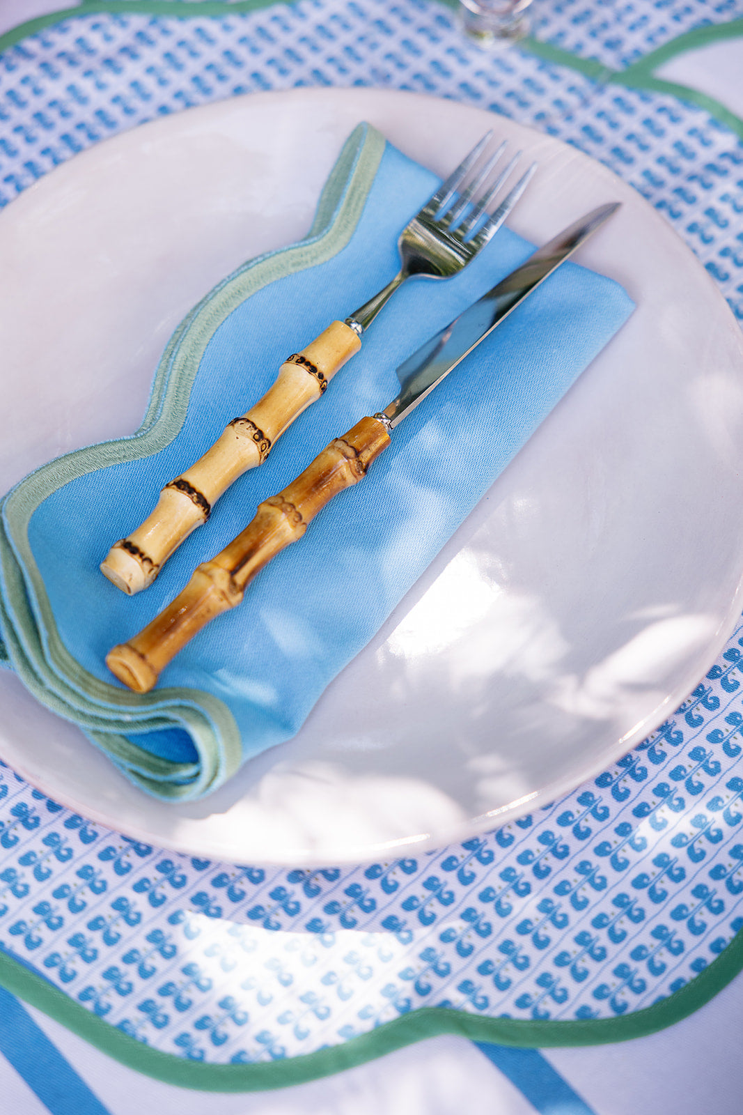 Blue Scallop Embroidery Edge Napkins (Set of 4)